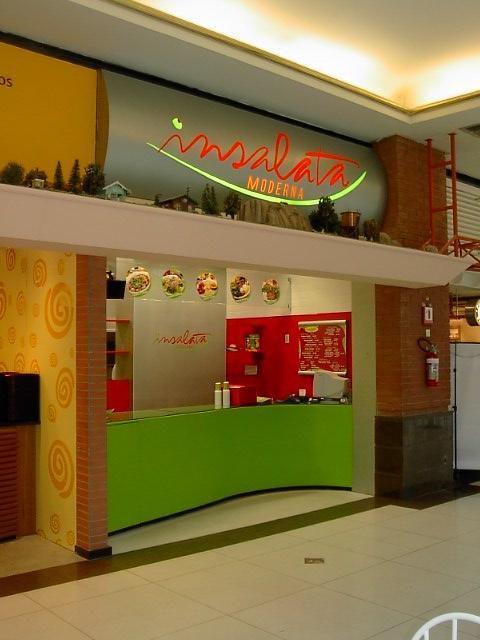 Salada Moderna Shopping Market Place